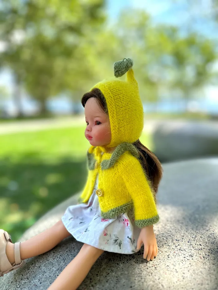 PDF Knitting Lemon SET Cardigan and Hat Pattern & Tutorial with Cute Lock Pattern – Cozy Outfit for 13-Inch Dolls Paola Reina eng
