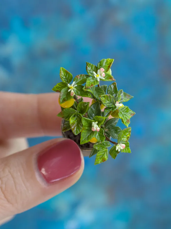 MINIATURE Lemon tree in a ceramic pot 2 | Dollhouse miniatures