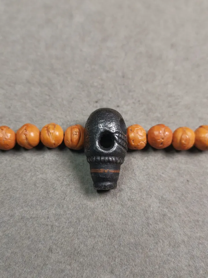 Gandhanra Tibetan Cold Iron Guru Bead,Skull Shape T-drilled 3-Hole Prayer Bead,Mala Bead,Connector Bead for Buddhist Bead Accessories
