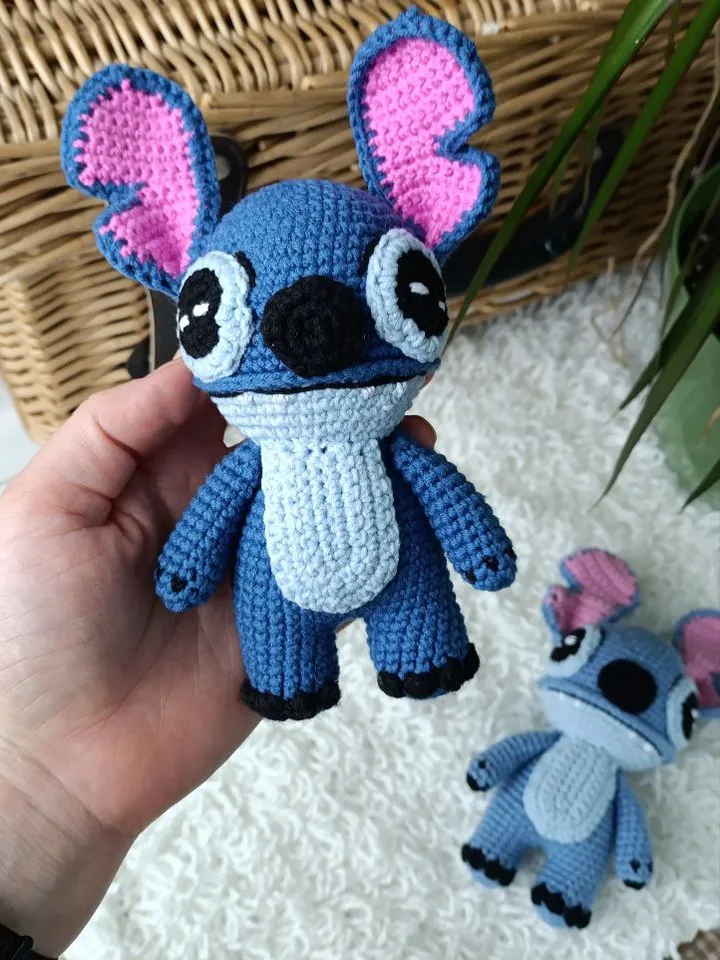 Amigurumi Stitch crochet pattern. Amigurumi PDF pattern blue alien.