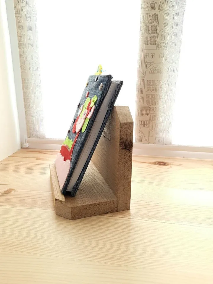 Bookend wood modern Phone tablet stand wood Rrustic wood decor phone stand Natural wood bookend Gift for lovers to read Custom book holder