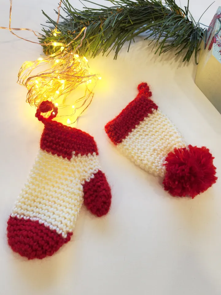 Complete Christmas Crochet Set: Mini Mittens, Stocking, and Hat with Pom-Pom
