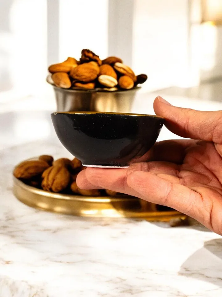 Handcrafted Ceramic Bowl Set | Handpainted 6-Piece Set for Nuts and Dried Fruits | Elegant and Functional Design for Your Dining