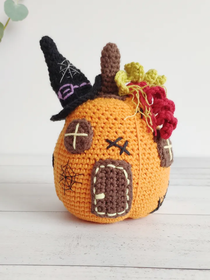 Halloween Pumpkin House Easy Crochet pattern