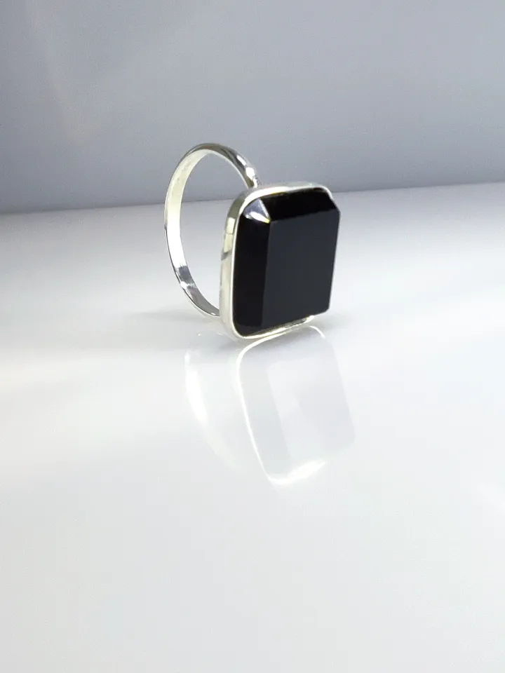 Ring - Signet Ring - Unisex