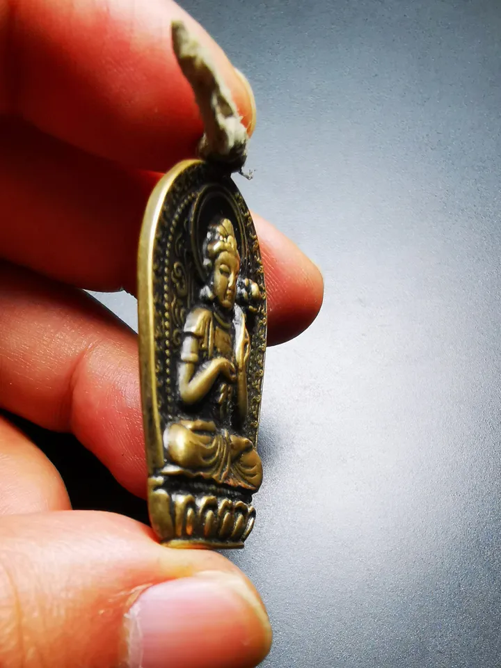 Gandhanra Tibetan Buddhist Amulet,Padmapani,Avalokitesvara,Guanyin Pendant,Made of Brass