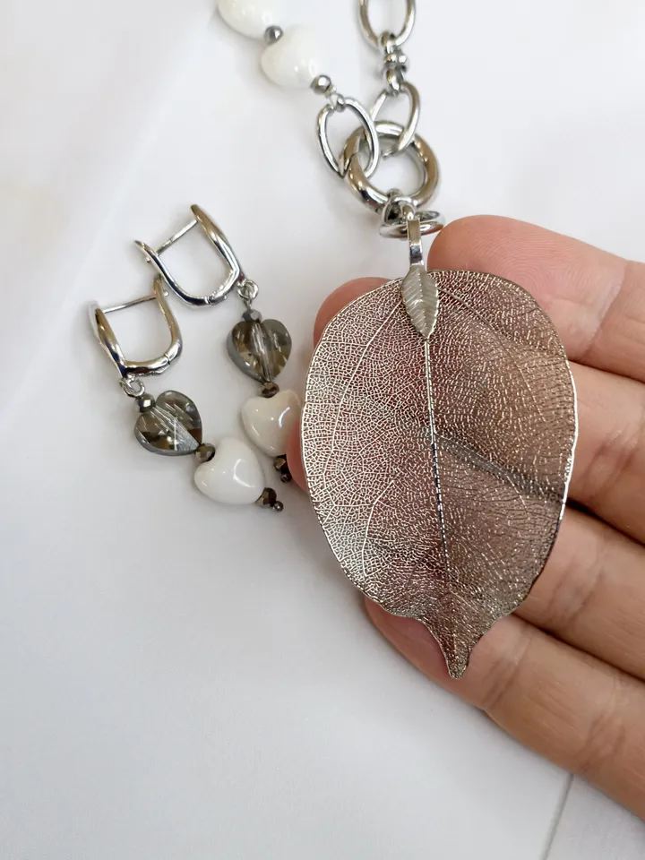 Heart necklace and earrings set silver white, statement necklace with leaf, heart love earrings, leaf pendant silver
