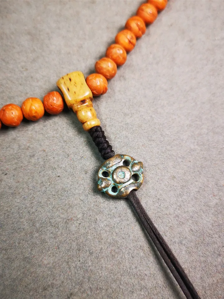Gandhanra Old Tibetan Amulet,Vajra Pendant for Mala,Bag Hanging,Prayer Bead Accessories,0.67&quot; × 0.55&quot;