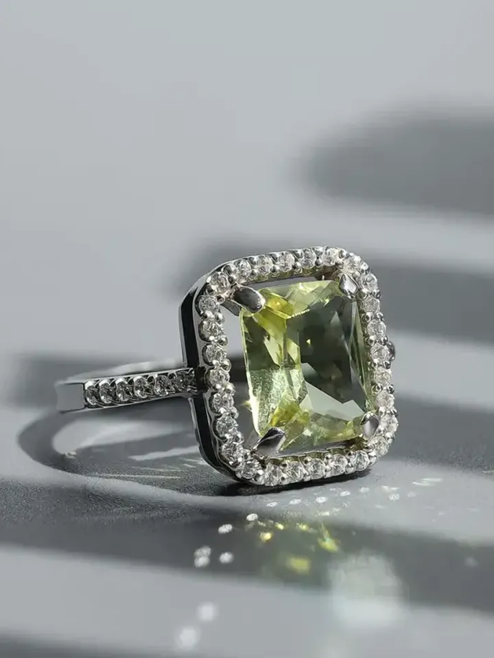 Silver 925 women's ring with lemon quartz