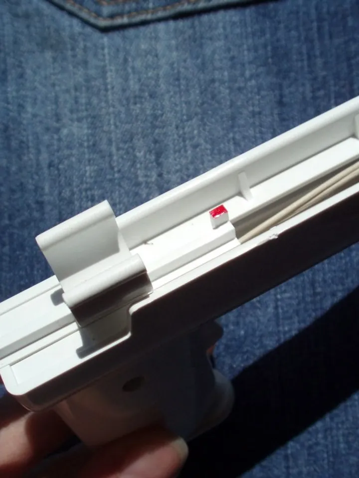 Syringe gun Kalashnikov, Injection device