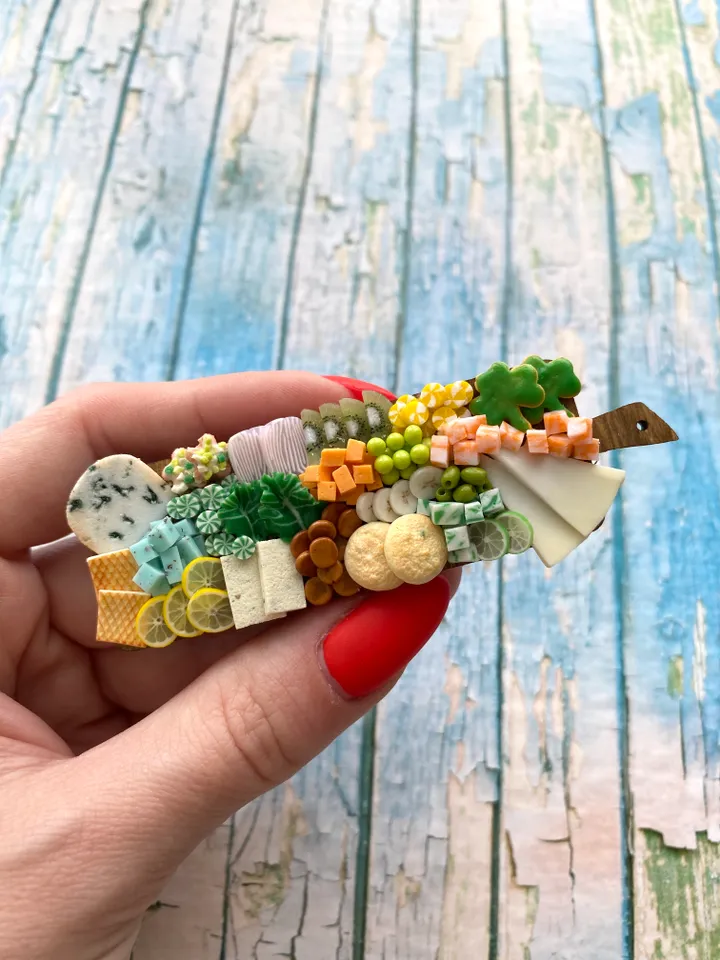 Magnet Miniature St Patrick Day Board with Polymer clay Souvenir