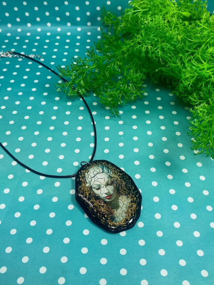 Handmade pendant. Original pendant. DIY jewelry.