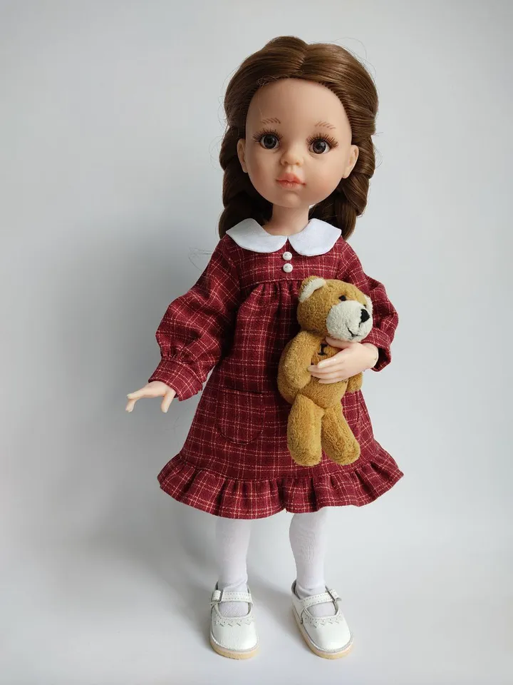 PDF sewing pattern for Paola Reina dolls.