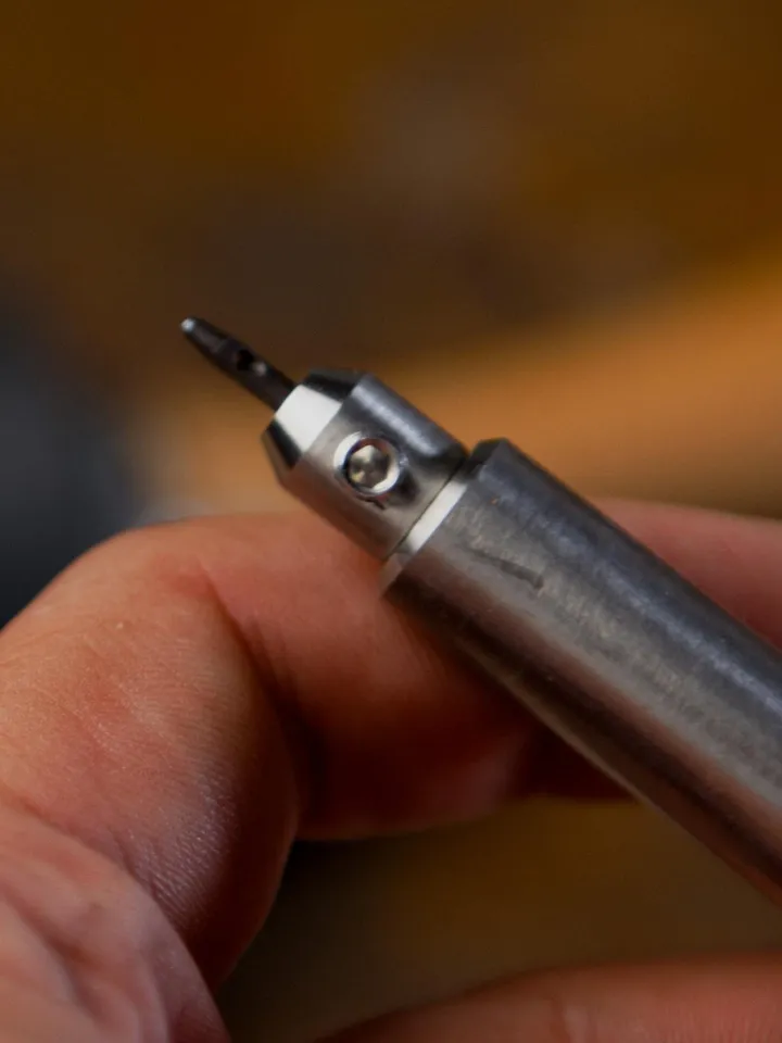 Round Hole Stitching Punches for Hand Sewing: 1 mm Hole Punch Leathercraft Tool