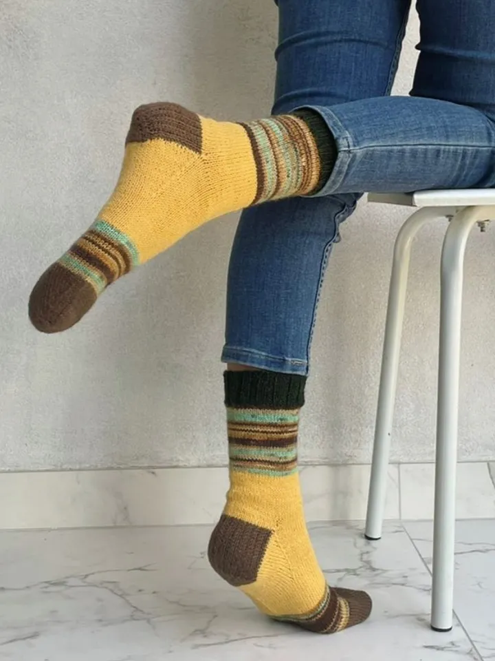 Handmade womens socks | Warm knitted accessory