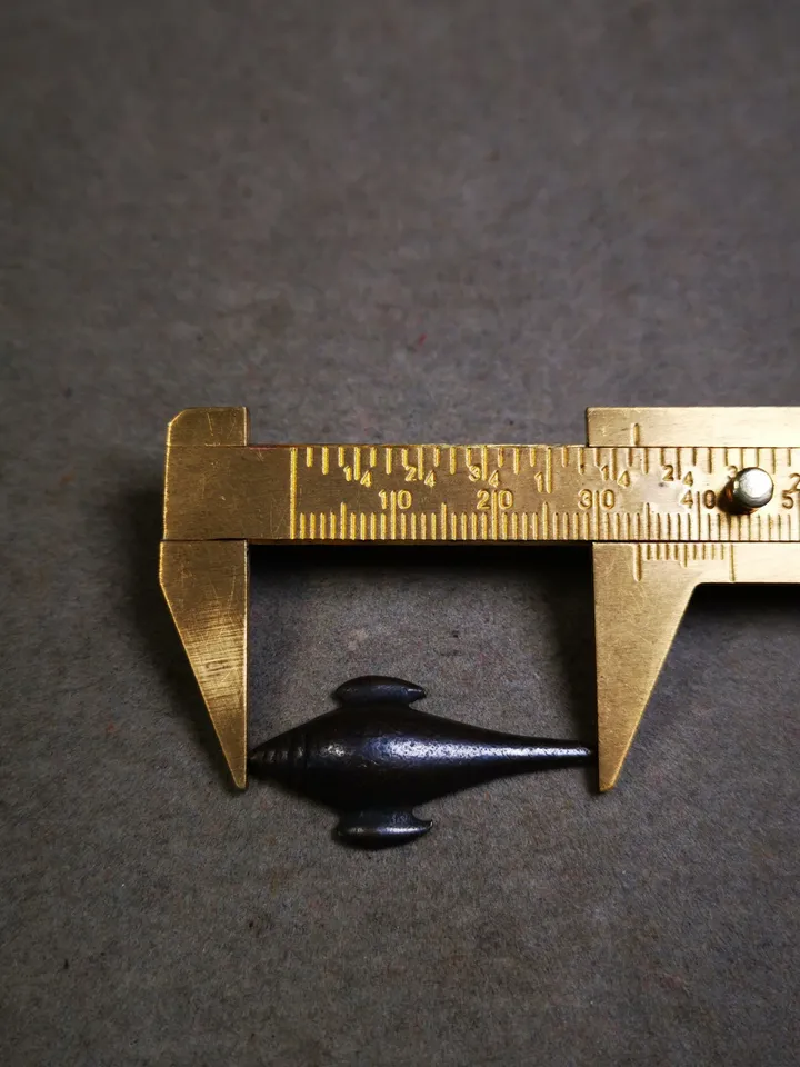 Gandhanra Antique Shankha(Divine Conch) Badge,Tibetan Buddhist Protective Amulet Pendant,Made of Thokcha,60 Years Old