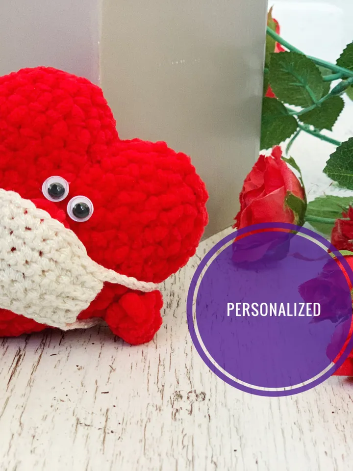 Crochet red plush heart in mask personalised gift, small stuffed ornament, funny keychain Valentine’s Day, pendant on a car