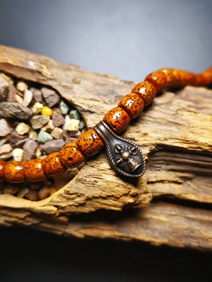 Gandhanra Handmade Buddhist Mala Counter Clip,Bum Counter Clip for Prayer Beads,Cross Vajra Bell Shape,Mala Accessories