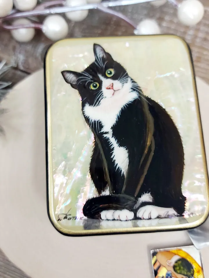 Beautiful Russian Lacquer Box "Black Cat" 2.76*3.54.Fedoskino Mother of pearl Hand painted.jewelry box.Gift for cat lovers.Art gifts.For her