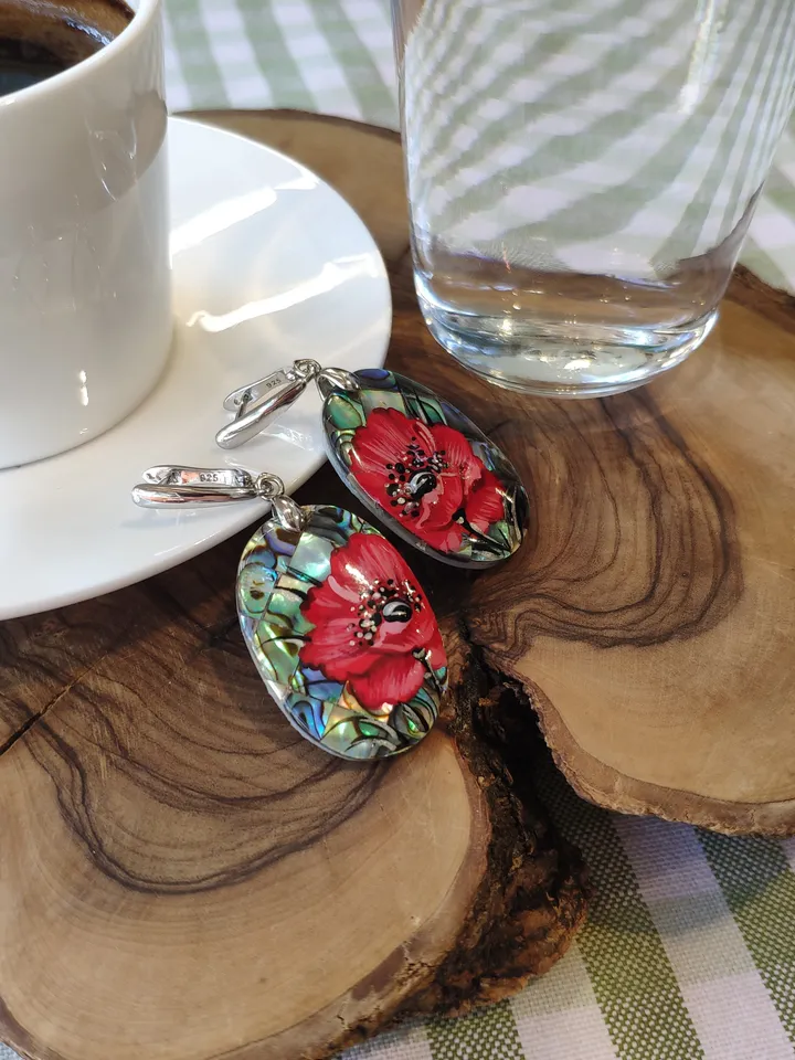 Pearl earrings: Delicate red Poppies flowers painted on Elegant earrings. Aesthetic floral design on unique handmade jewelry. Gift for her