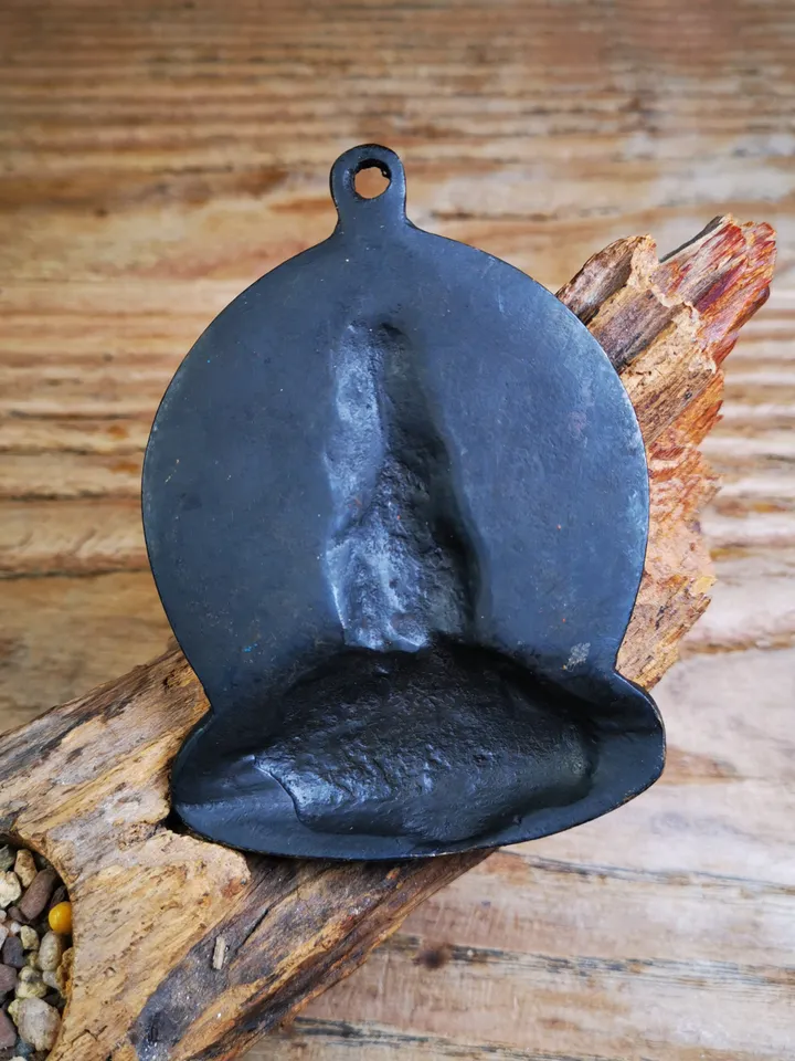 Gandhanra Antique Tibetan Buddhist Statue,Stupa Badge,Pagoda Amulet,Buddhist Tower,Made of Thokcha