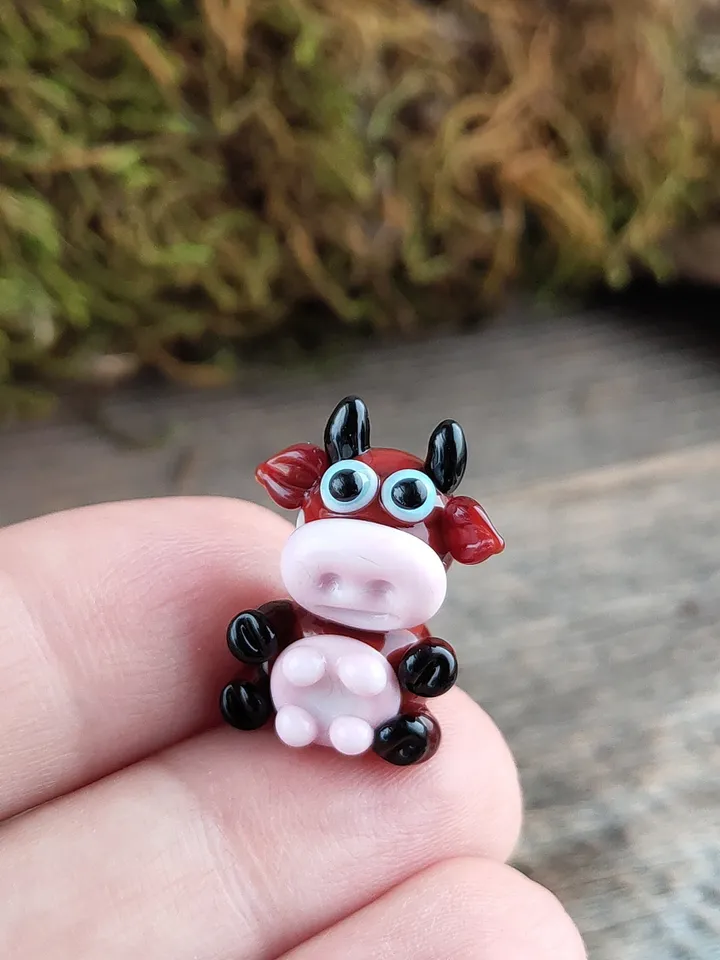 GLASS FIGURINES Cow figurine Glass cow Miniature cow tiny cow Tiny glass animals Farm animals Terrarium figurines Dollhouse miniature Blown