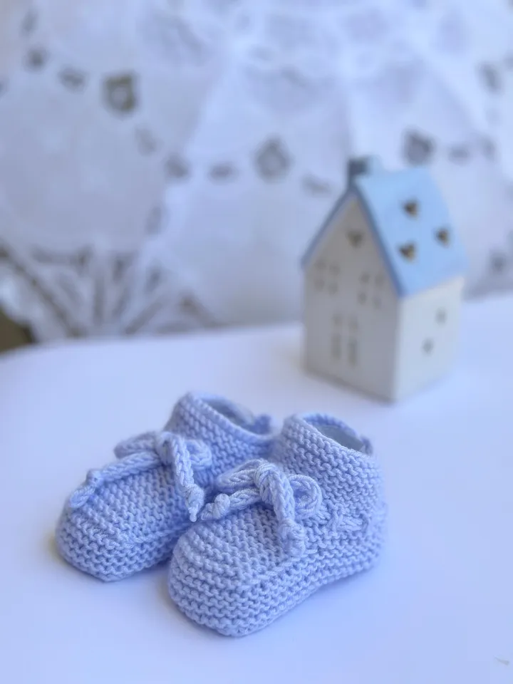 PDF Newborn SET Onesie, Booties, Hat with knot- Seamless Knitting Pattern – Comfort for Your Newborn with video ENG