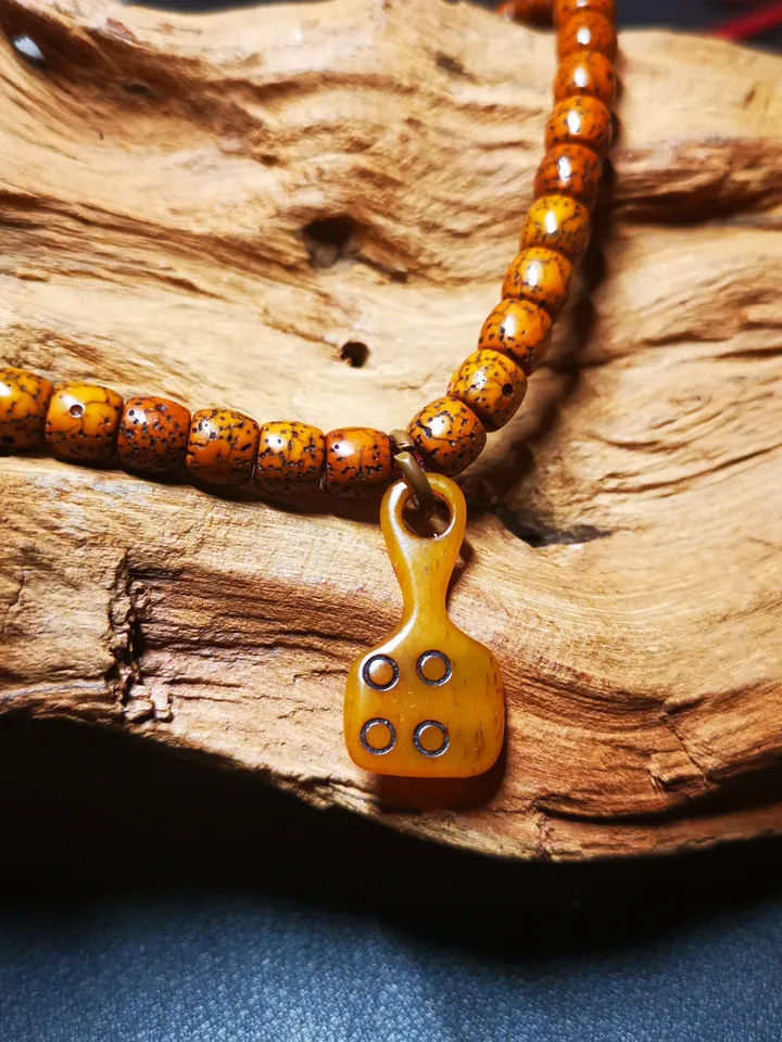 Yak Bone Carved Mantra Dot Mala Pendant,Bead Counter Clip, Prayer Bead Accessories,Gandhanra Tibetan Amulet