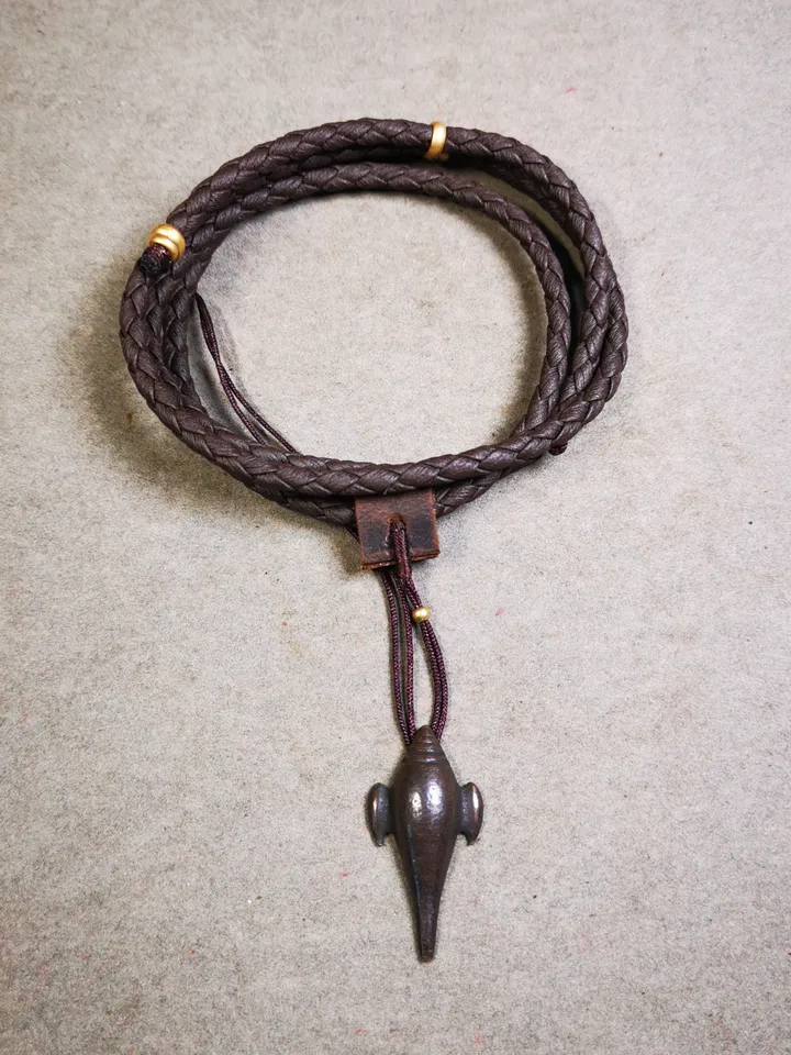 Gandhanra Antique Shankha(Divine Conch) Badge,Tibetan Buddhist Protective Amulet Pendant,Made of Thokcha,60 Years Old