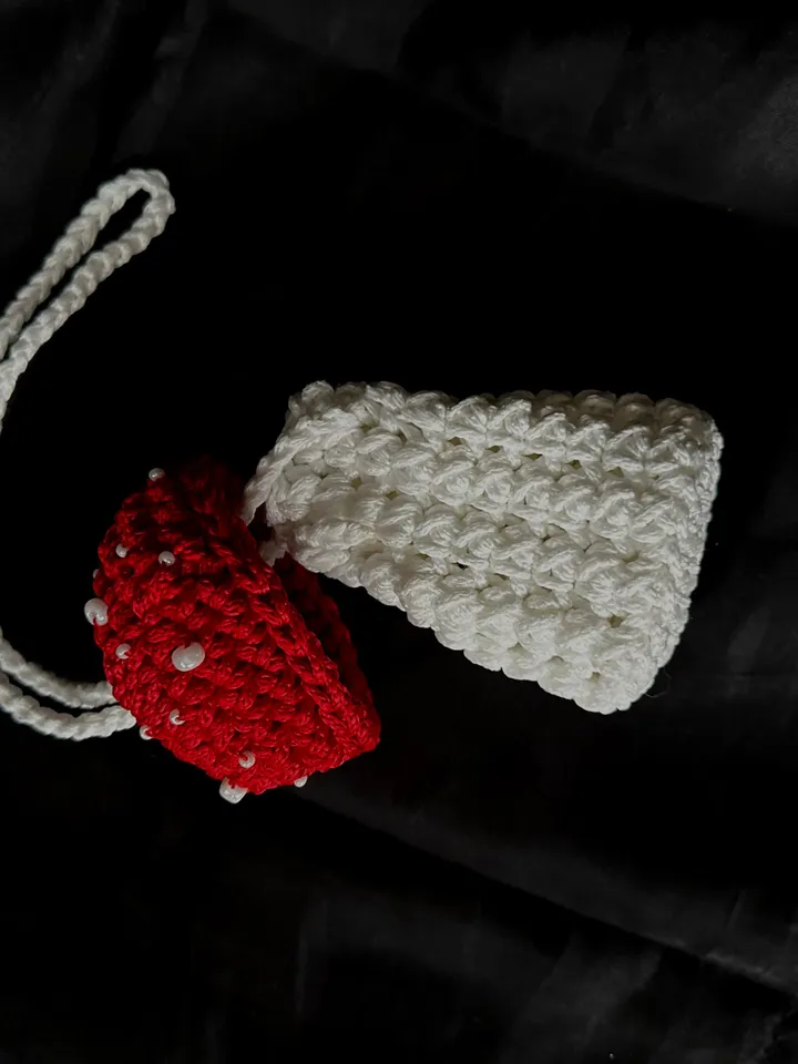 Crochet pattern mushroom bag  PDF digital instant download, video tutorial, cottagecore pouch, drawstring pouches, crystal pouch, dice bag