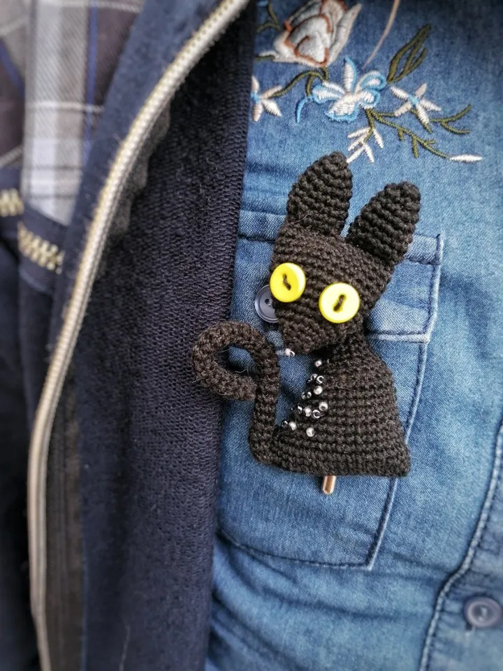 PDF Crochet Brooch Pattern Black Cat, Amigurumi Cat Pin, Cute Crochet Kitty, Animal Brooch Pattern, Handmade Cat Jewelry Crochet Animal Gift