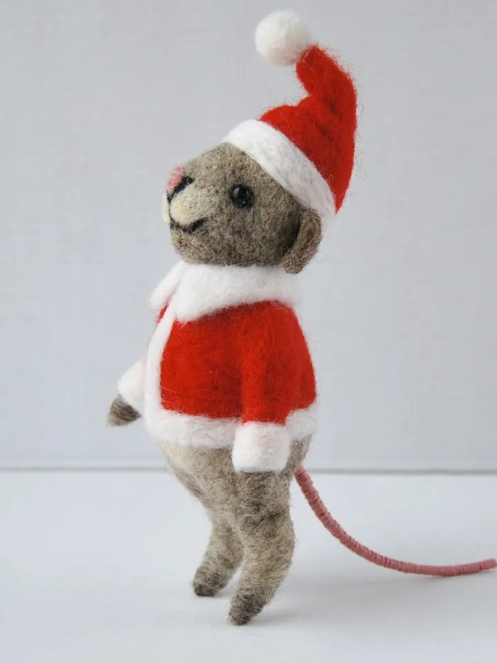 Felted Mouse Santa/Holiday figurine/Felt Christmas mouse/Santa Claus/Christmas gifts/Christmas decor/Christmas mice/Handmade gift/Gift idea