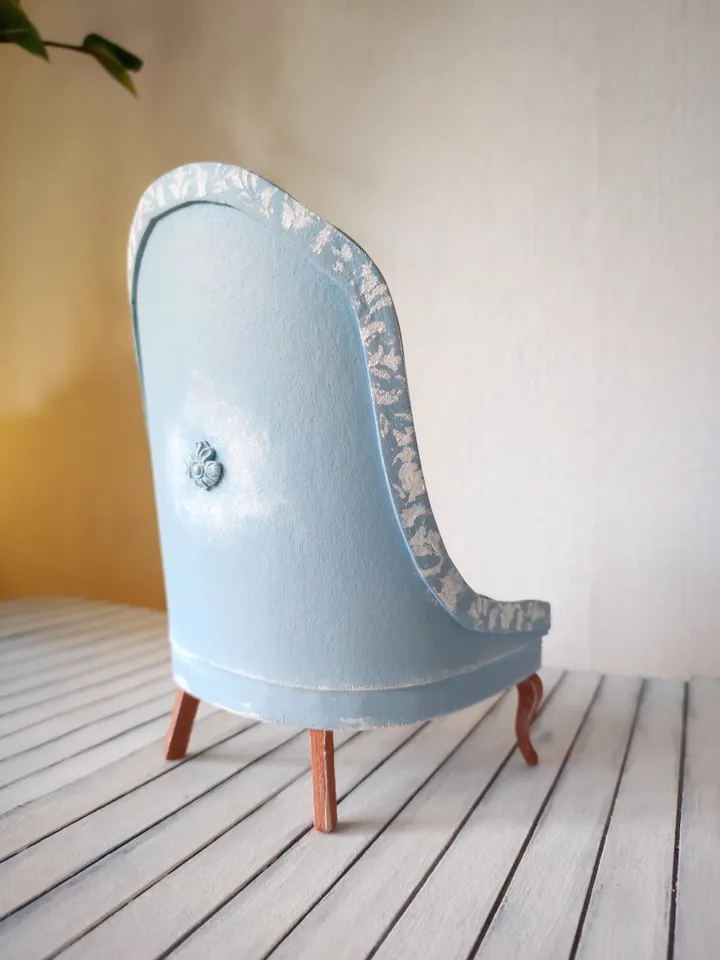 Dollhouse Furniture Set with Shabby Armchair for Dolls scale 1/6