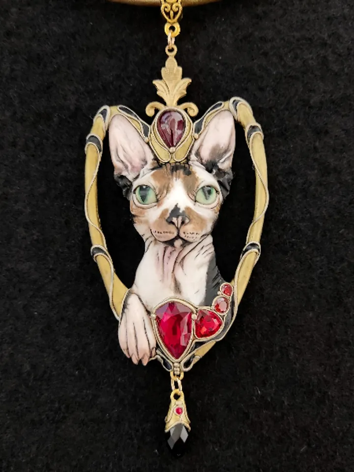 Necklaces and brooches with your pets!