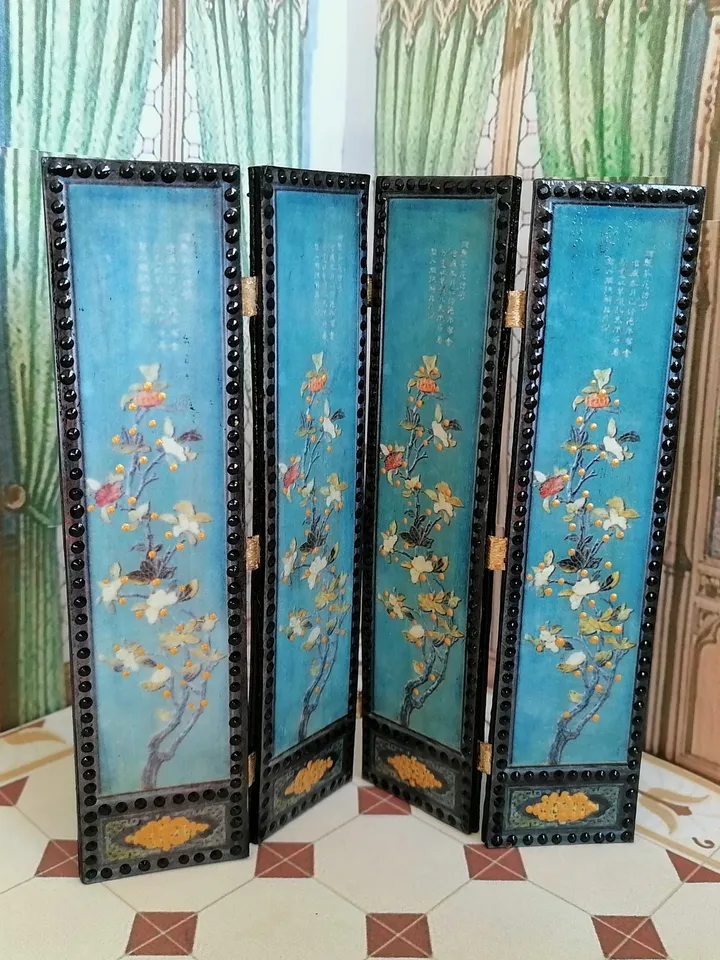 Screen for dollhouse.1:12 scale.