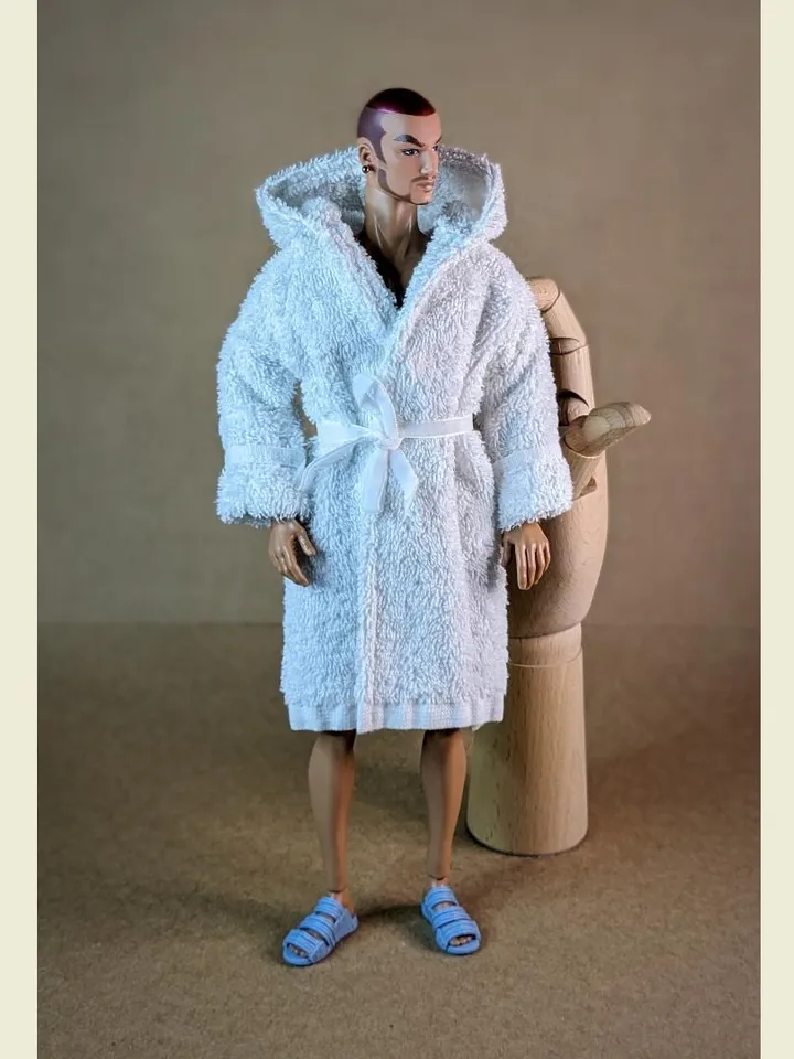 White terry bathrobe with a hood for 13 inch fashion male doll (FR Homme, Poppy Parker, Adonis)
