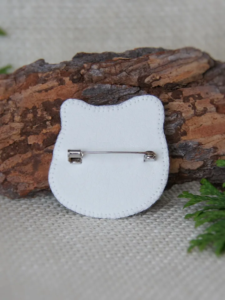 Brooch Raccoon. Small forest animal. Embroidered brooch.