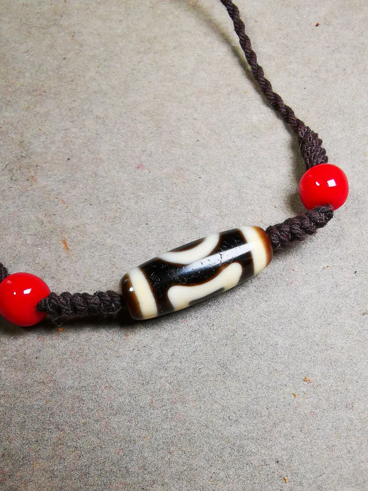 Gandhanra Antique Tibetan Dzi Bead Necklace,Sky & Earth Dzi (30 Years Old) + Agate Beads, Attract Wealth and Good Luck