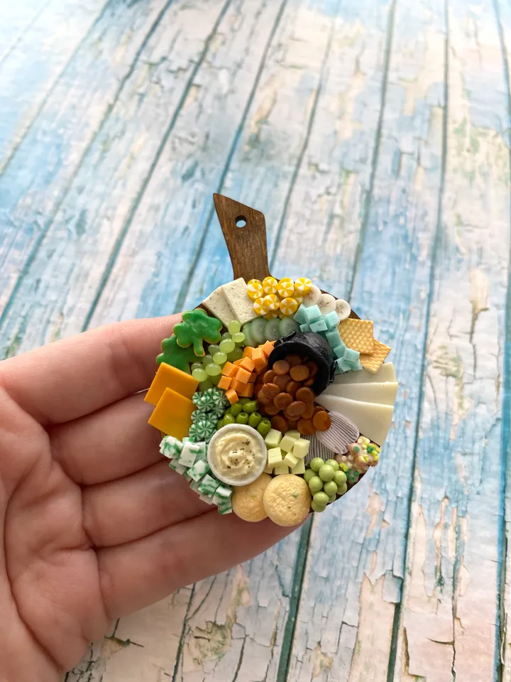Magnet Miniature St Patrick Day Board with Polymer clay Souvenir