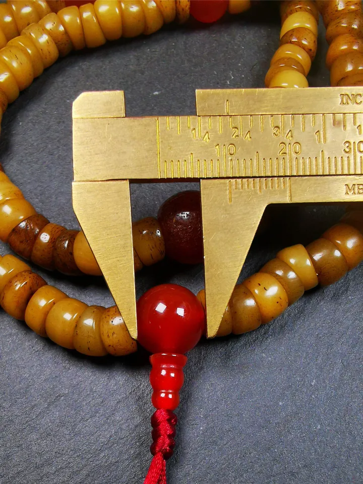 Gandhanra Old Tibetan 108 Yak Bone Mala,Bevel Cut Prayer Beads Necklace,Rosary Beads for Meditation,Diameter 0.32", Circumference 20"