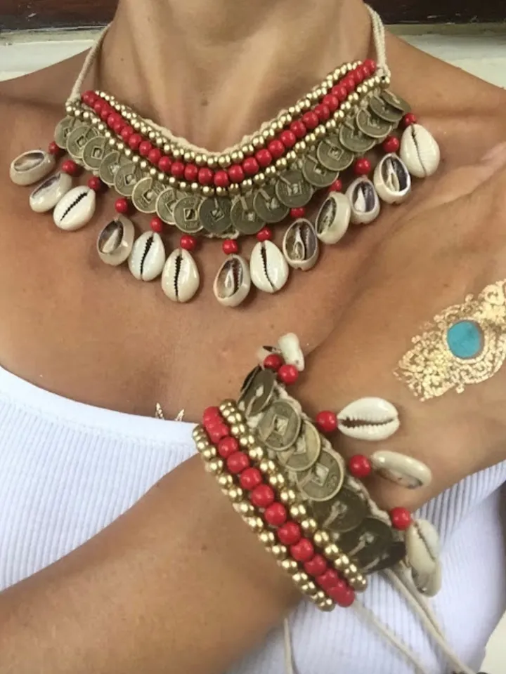 Set of two choker and bracelet | Boho Jewerly | Hippie Coachella Necklace Red | Woman Bali Tropical Shell Coins Necklace Handmade Gypsy