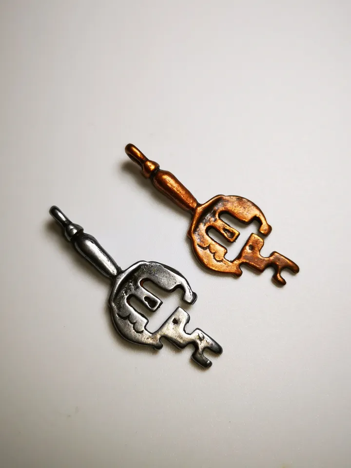 Gandhanra Antique Tibetan Amulet Pendant,The Key of Heart, Trantic Buddhism Dharma, Made of Cold Iron / Brass