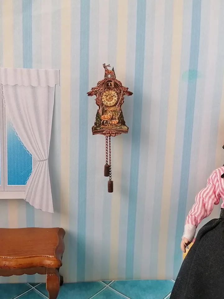 Dollhouse clock. Scale 1:12