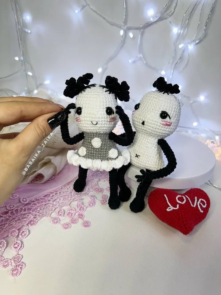 PDF Dolls in Love Crochet Pattern, Amigurumi Couple, Valentine's Day Gift, Crochet Doll Boy and Girl, Heart Pattern, Cute Small Toy PDF