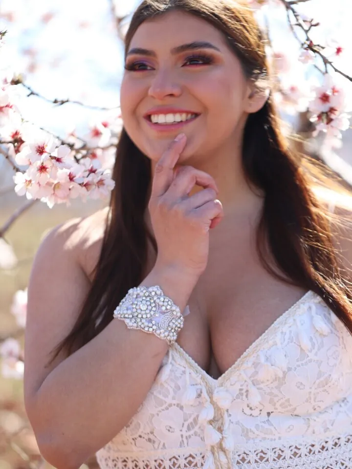 Pearl Wedding Bracelet, Vintage Bridal Cuff Bracelet, Swarovski Crystal Wedding Cuff Bracelet, Flower Wedding bracelet, Boho Bridal Jewelry