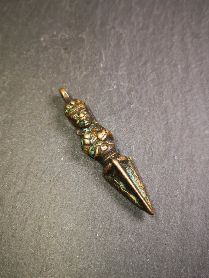 Gandhanra Antique Tibetan Amulet ,Vajrapani Phurba,Kila(Dorje Phurba) , Trantic Buddhism Ritual Implement Pendant,Made of Copper,2.6"