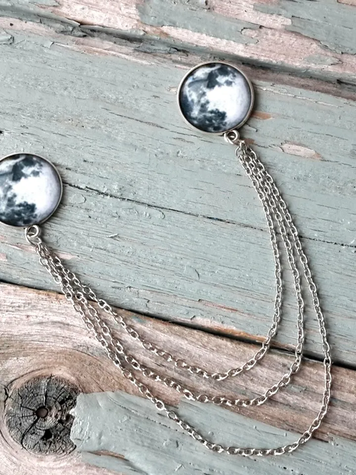 Full Moon Brooch Collar Pin with chain