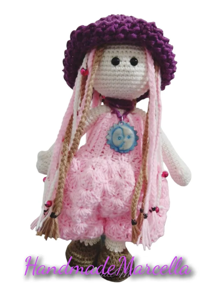 Mini Hippie Crochet Doll β 20 cm Handmade Amigurumi β Pink Dress & Violet Hat β Cotton Yarn β Gift for Her β Ready to Ship from Peru