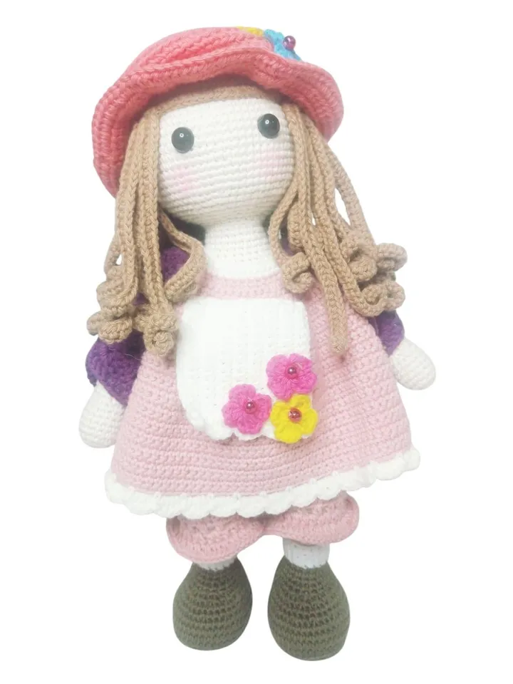 Martine Articulated Crochet Doll – 33 cm Handmade Amigurumi – Sewn Dress & Removable Hat – Cotton Yarn – Collectible Gift – Peru