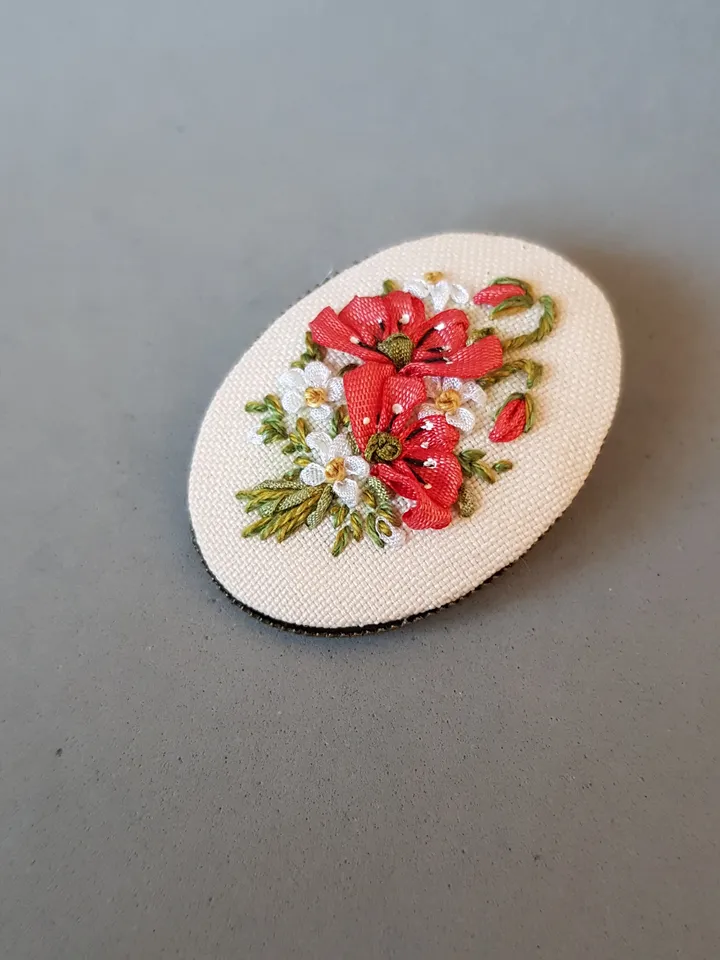 Hand embroidered brooch for her, embroidery jewelry, Mother day gift, ribbon embroidery,art.24